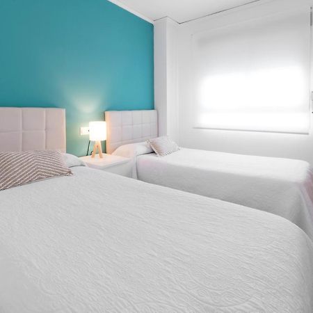 Апартаменты Ag Bahamas Premium Гандия Экстерьер фото